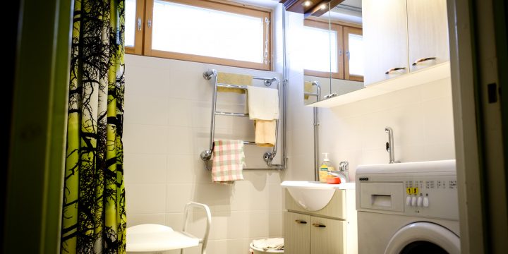 Kylpyhuone Vaajakoskella